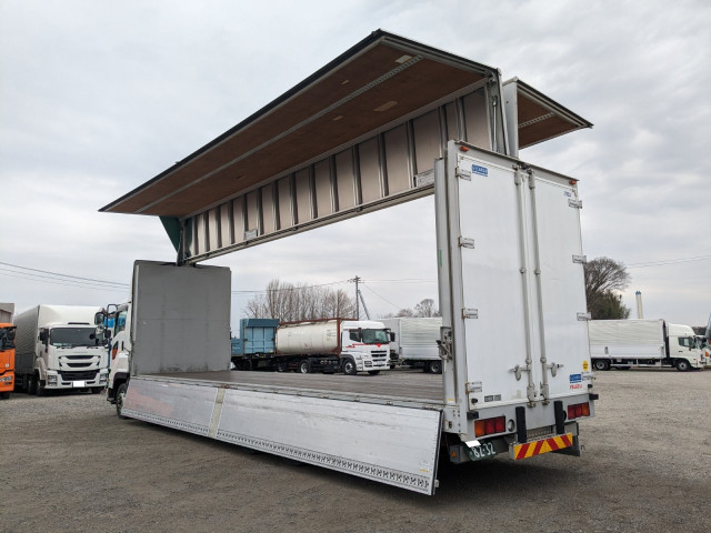 いすゞ ギガ 大型 ウィング QKG-CYJ77B(101389) 38枚目