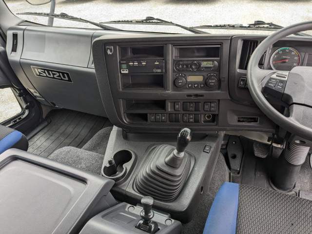 いすゞ ギガ 大型 ウィング QKG-CYJ77B(101389) 42枚目