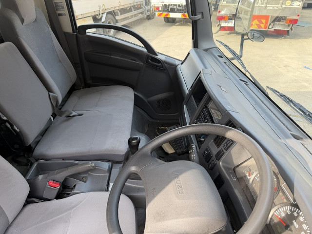 いすゞ エルフ 小型 平ボディ TRG-NPR85AR(101390) 17枚目