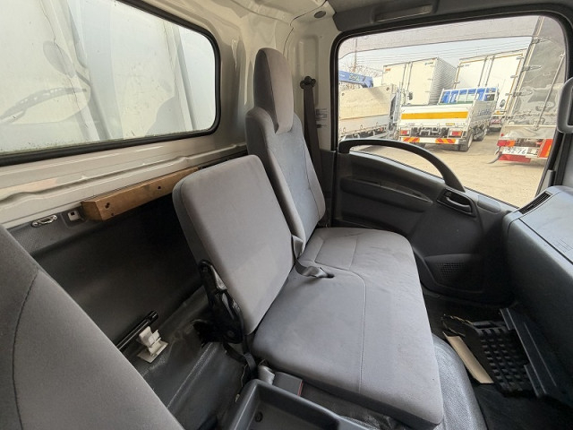 いすゞ エルフ 小型 平ボディ TRG-NPR85AR(101390) 27枚目