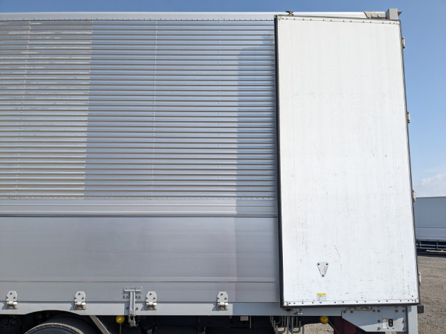 いすゞ ギガ 大型 ウィング QKG-CYJ77B(101392) 20枚目