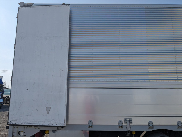 いすゞ ギガ 大型 ウィング QKG-CYJ77B(101392) 28枚目