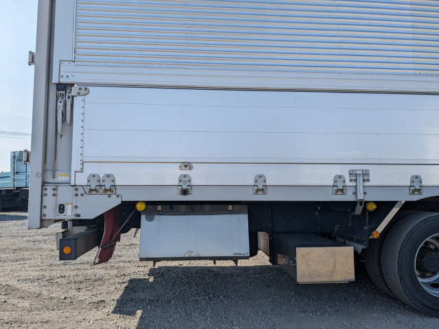 いすゞ ギガ 大型 ウィング QKG-CYJ77B(101392) 29枚目