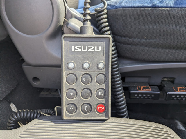 いすゞ ギガ 大型 ウィング QKG-CYJ77B(101392) 36枚目