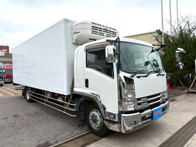 いすゞ フォワード 増トン 冷蔵冷凍バン LKG-FTR90T2(101395) 2枚目