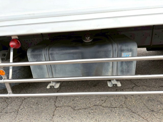 いすゞ フォワード 増トン 冷蔵冷凍バン LKG-FTR90T2(101395) 16枚目