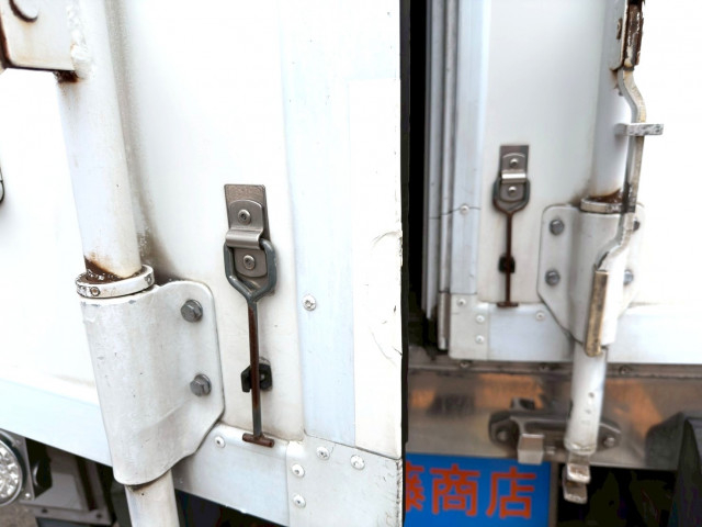 いすゞ フォワード 増トン 冷蔵冷凍バン LKG-FTR90T2(101395) 18枚目