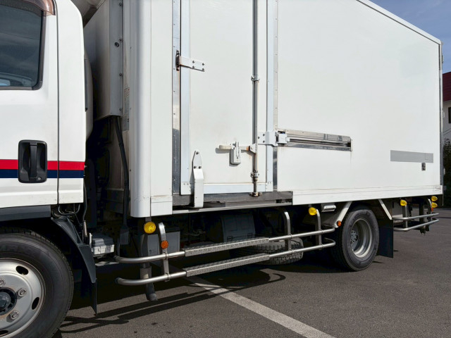 いすゞ エルフ 小型 冷蔵冷凍バン TPG-NPR85AN(101398) 17枚目