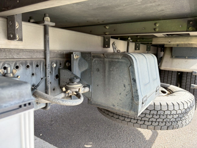 いすゞ エルフ 小型 冷蔵冷凍バン TPG-NPR85AN(101398) 18枚目