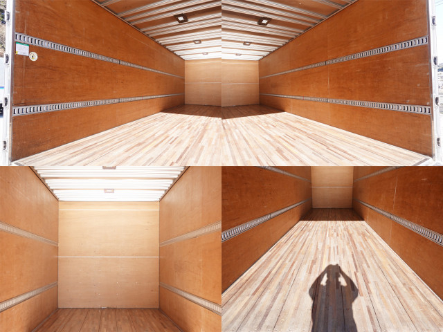 いすゞ フォワード 中型 バン TKG-FRR90T2(101400) 16枚目