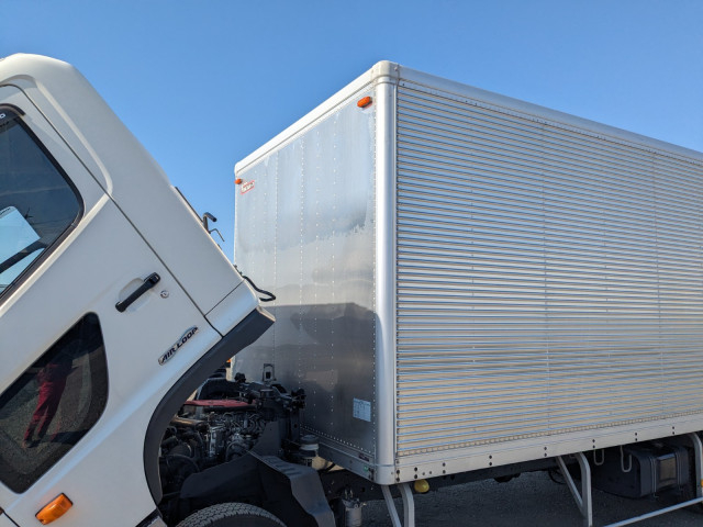 日野 レンジャー 中型 バン TKG-FC9JKAA(101402) 44枚目