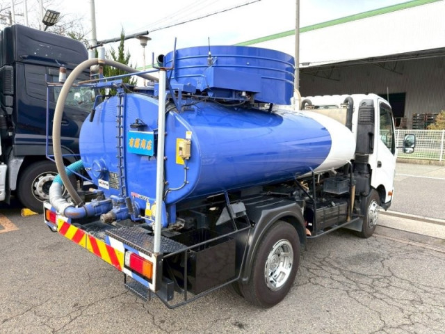 日野 デュトロ 小型 バキュームカー/糞尿車 TKG-XZU700X(101404) 3枚目