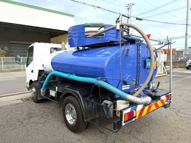 日野 デュトロ 小型 バキュームカー/糞尿車 TKG-XZU700X(101404) 4枚目