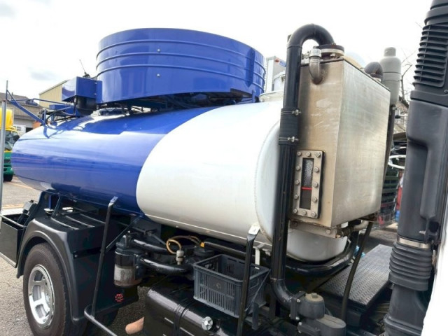 日野 デュトロ 小型 バキュームカー/糞尿車 TKG-XZU700X(101404) 9枚目