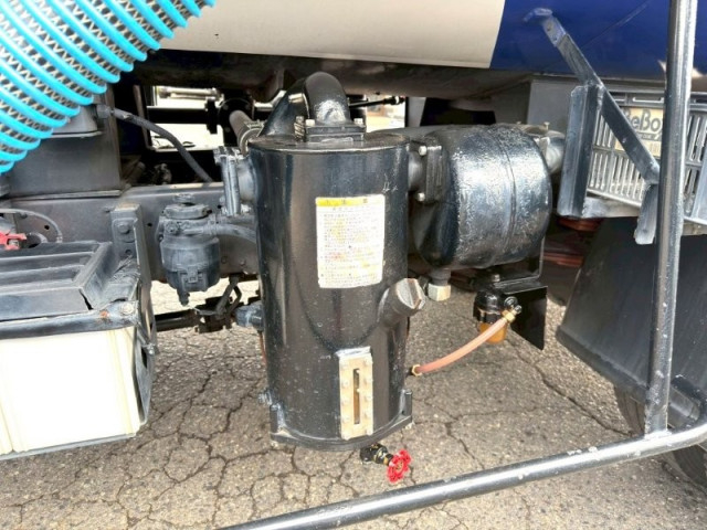 日野 デュトロ 小型 バキュームカー/糞尿車 TKG-XZU700X(101404) 11枚目