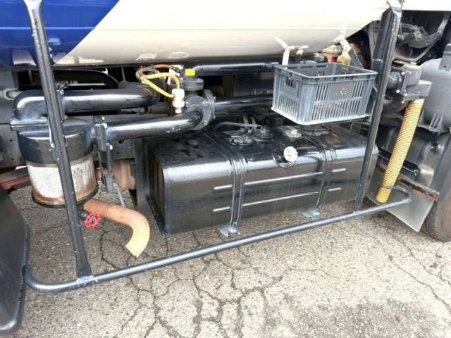 日野 デュトロ 小型 バキュームカー/糞尿車 TKG-XZU700X(101404) 15枚目