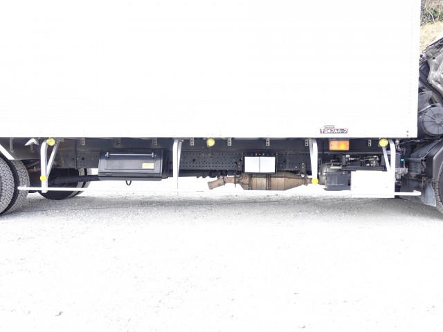 いすゞ フォワード 中型 バン TKG-FRR90S2(101406) 16枚目