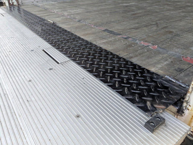 いすゞ フォワード 中型 ウィング TKG-FRR90T2(101409) 9枚目