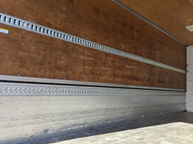 いすゞ フォワード 中型 ウィング TKG-FRR90T2(101409) 12枚目