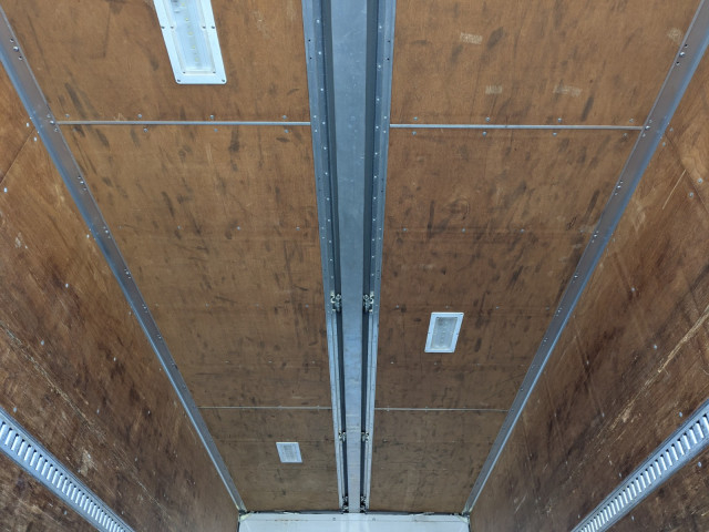 いすゞ フォワード 中型 ウィング TKG-FRR90T2(101409) 14枚目