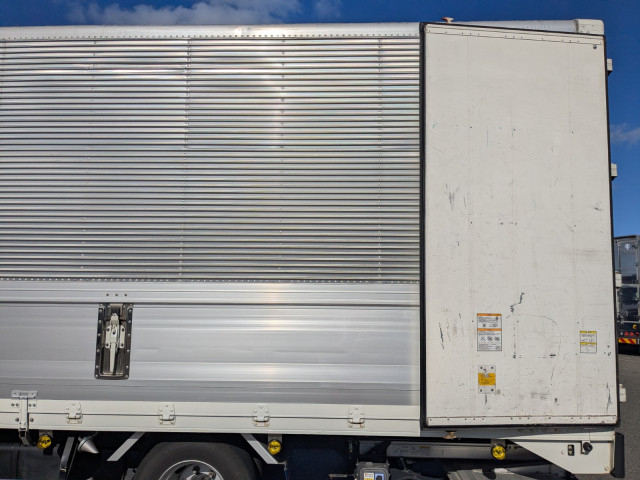 いすゞ フォワード 中型 ウィング TKG-FRR90T2(101409) 19枚目