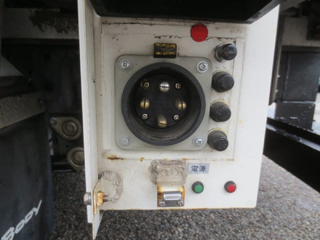 三菱ふそう キャンター 小型 冷蔵冷凍バン TPG-FBA00(101421) 14枚目