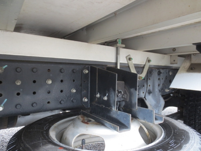 三菱ふそう キャンター 小型 冷蔵冷凍バン TPG-FBA00(101421) 17枚目