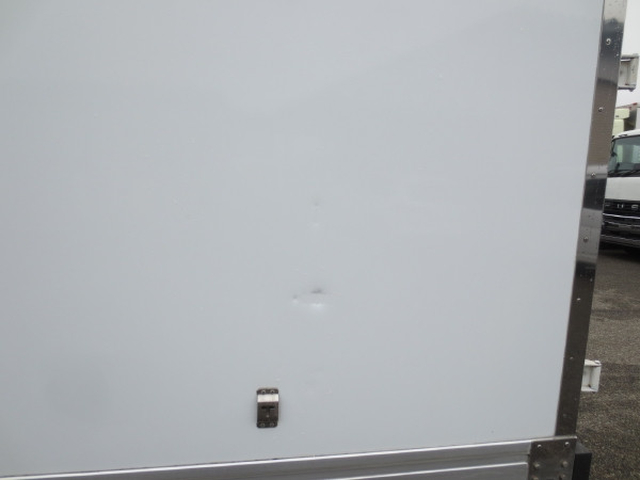 三菱ふそう キャンター 小型 冷蔵冷凍バン TPG-FBA00(101421) 24枚目