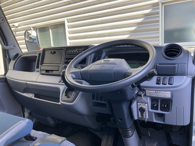 日産自動車 アトラス 小型 平ボディ TPG-FDA2W(101422) 15枚目