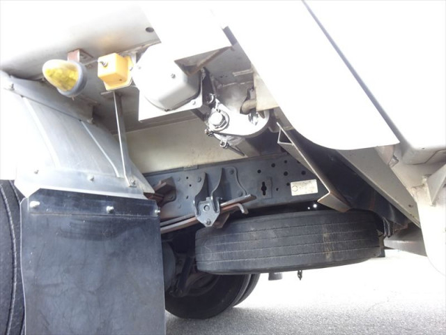 日野 レンジャー 中型 塵芥車（プレス式） TKG-FC9JGAA(101423) 7枚目