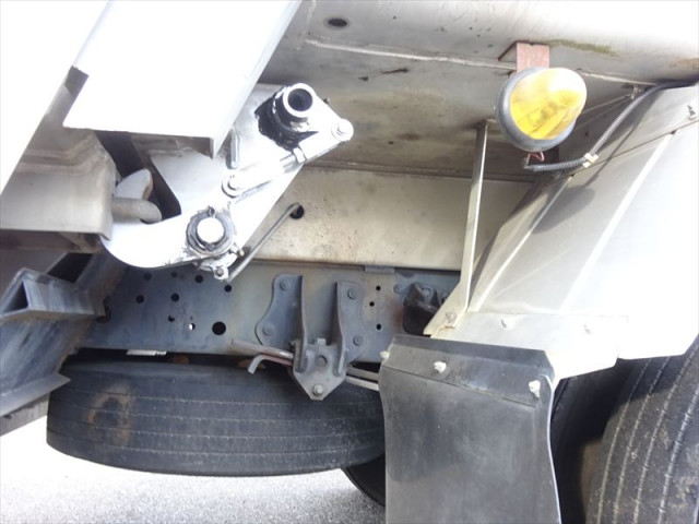 日野 レンジャー 中型 塵芥車（プレス式） TKG-FC9JGAA(101423) 10枚目