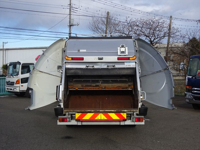 日野 レンジャー 中型 塵芥車（プレス式） TKG-FC9JGAA(101423) 14枚目