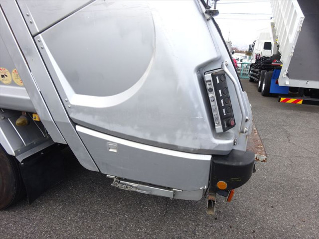 日野 レンジャー 中型 塵芥車（プレス式） TKG-FC9JGAA(101423) 15枚目