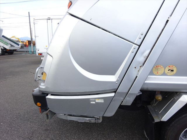 日野 レンジャー 中型 塵芥車（プレス式） TKG-FC9JGAA(101423) 17枚目