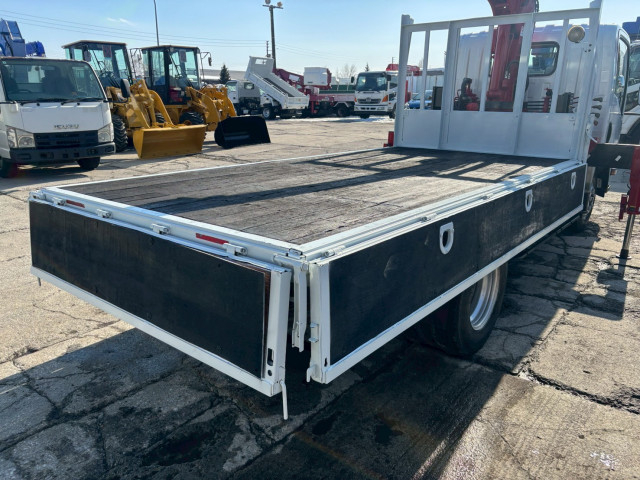 いすゞ エルフ 小型 平ボディ（クレーン付） TKG-NMR85AN(101426) 12枚目