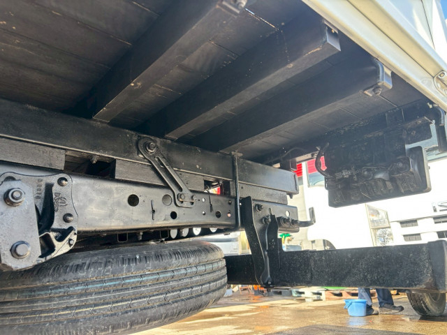 いすゞ エルフ 小型 平ボディ（クレーン付） TKG-NMR85AN(101426) 15枚目