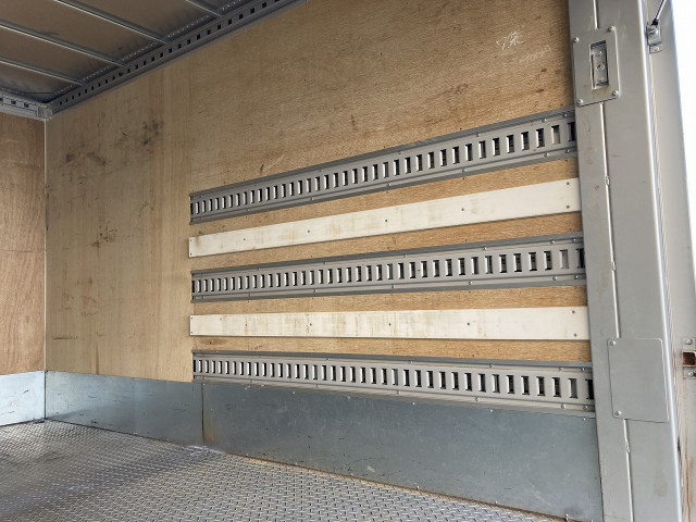 いすゞ エルフ 小型 バン TKG-NMR85N(101427) 24枚目