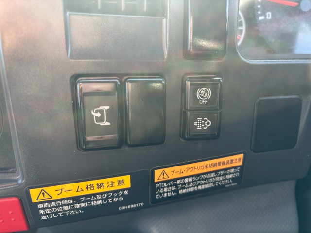 いすゞ エルフ 小型 平ボディ（クレーン付） TKG-NMR85AN(101426) 28枚目