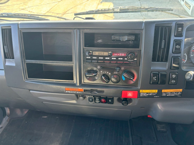 いすゞ エルフ 小型 平ボディ（クレーン付） TKG-NMR85AN(101426) 32枚目