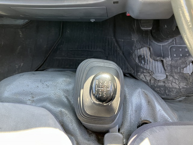 いすゞ エルフ 小型 平ボディ（クレーン付） TKG-NKR85R(101429) 39枚目