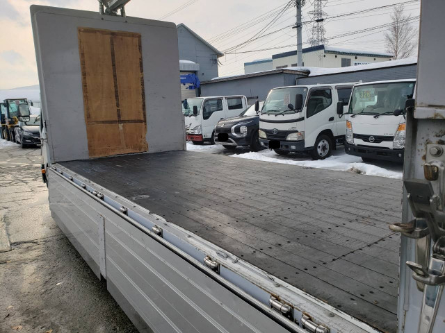 日野 デュトロ 中型 ウィング SDG-XZU720M(101436) 11枚目