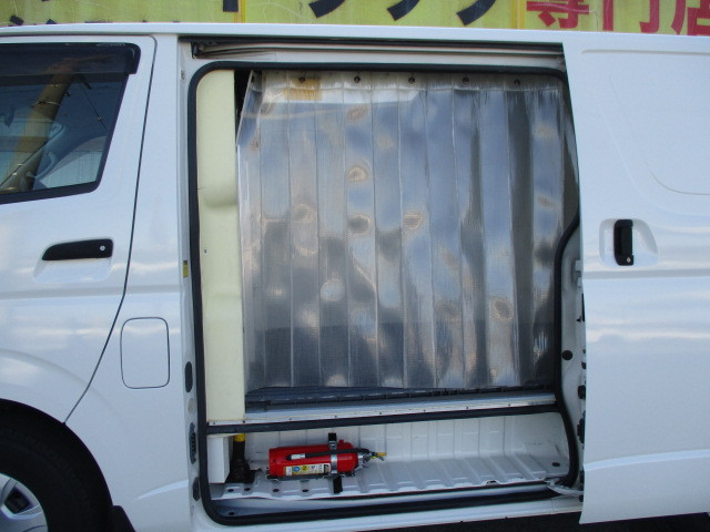 トヨタ ハイエース 小型 冷蔵冷凍バン LDF-KDH201V(101442) 6枚目