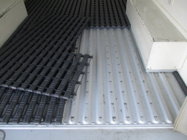 トヨタ ハイエース 小型 冷蔵冷凍バン LDF-KDH201V(101442) 8枚目