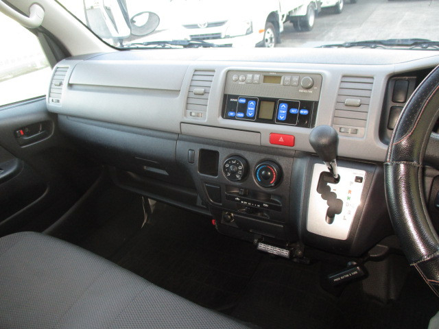 トヨタ ハイエース 小型 冷蔵冷凍バン LDF-KDH201V(101442) 17枚目