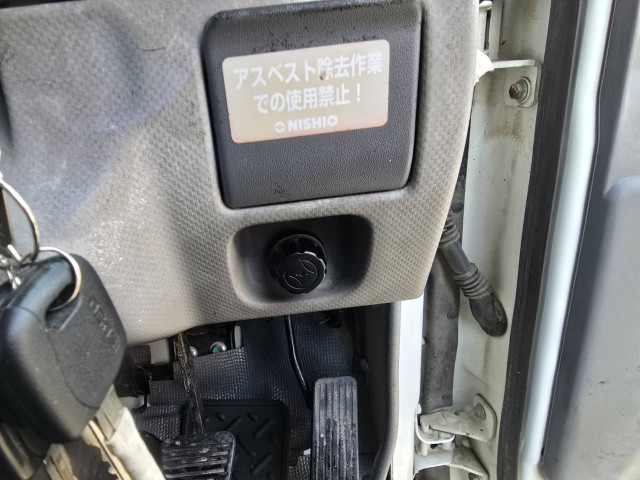 いすゞ エルフ 小型 平ボディ（クレーン付） BKG-NKR85AR(101445) 29枚目