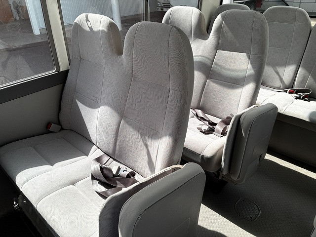 トヨタ コースター 小型 バス PDG-XZB40(101446) 39枚目