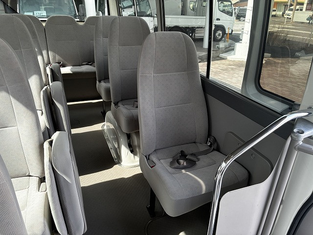 トヨタ コースター 小型 バス PDG-XZB40(101446) 41枚目