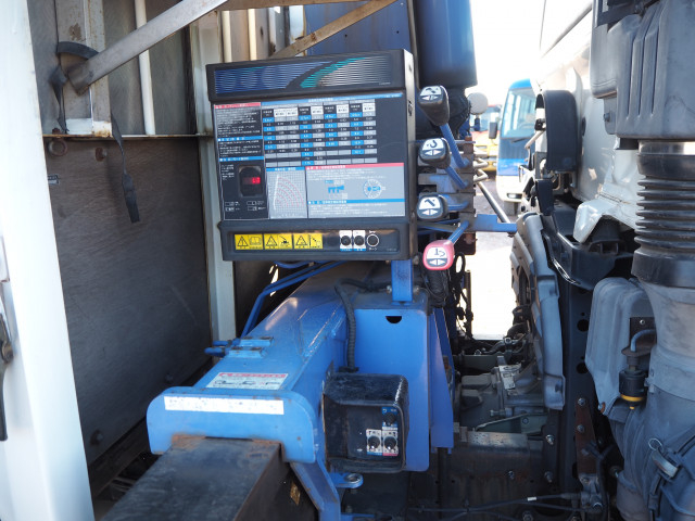 日野 レンジャー 小型 平ボディ（クレーン付） BKG-FC7JGYA(101448) 10枚目