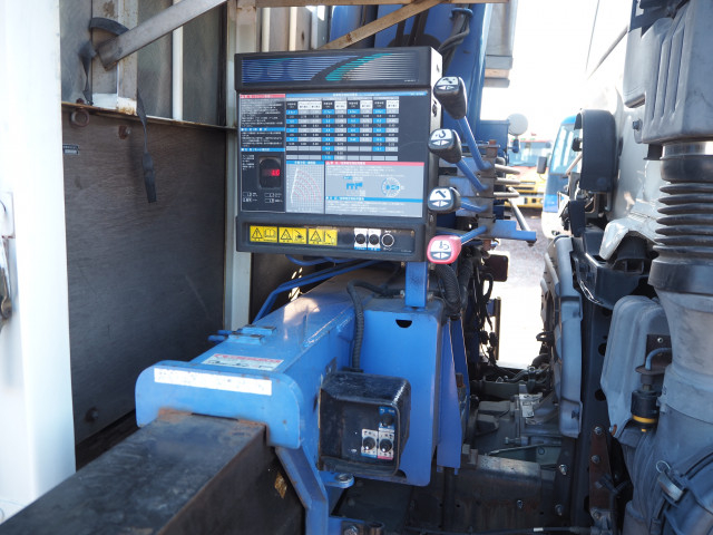 日野 レンジャー 小型 平ボディ（クレーン付） BKG-FC7JGYA(101448) 12枚目