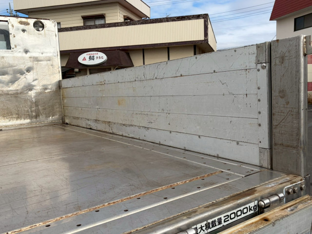 いすゞ エルフ 小型 平ボディ BKG-NJR85AN(101453) 14枚目